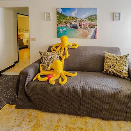 Mainetta Sea View Apartment With Ac Vernazza Exterior photo